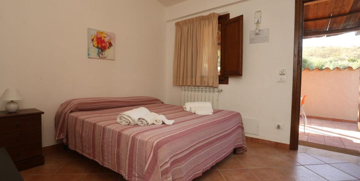 Il Parco Di Nonna Betty Villa Lascari Esterno foto